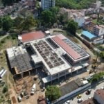 Ministro de Salud visitando la obra del Hospital Regional de San Gil