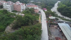 obra carrera primera en San Gil box culvert
